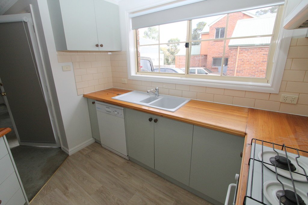 5 Warrambine Drive CANADIAN 3