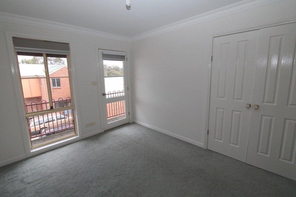 5 Warrambine Drive CANADIAN 8