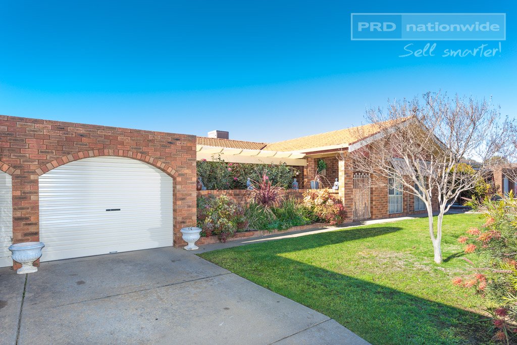 5 Warrambool Crescent GLENFIELD PARK 13
