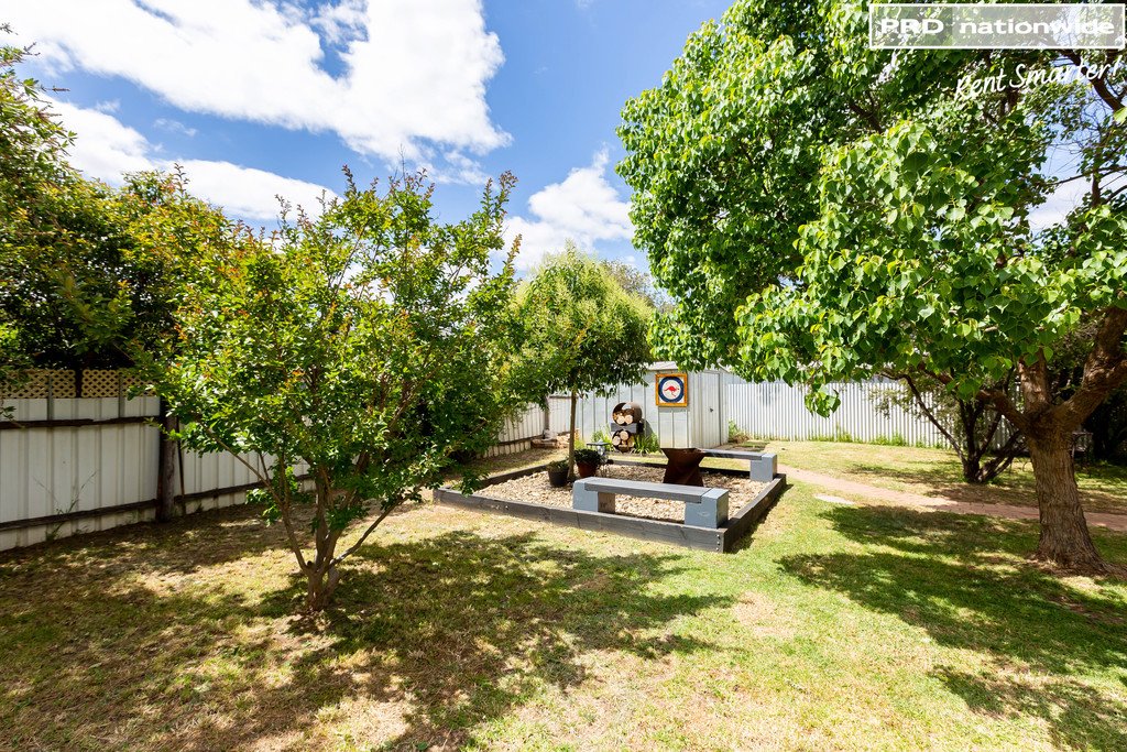 5 Warrambool Crescent GLENFIELD PARK 12