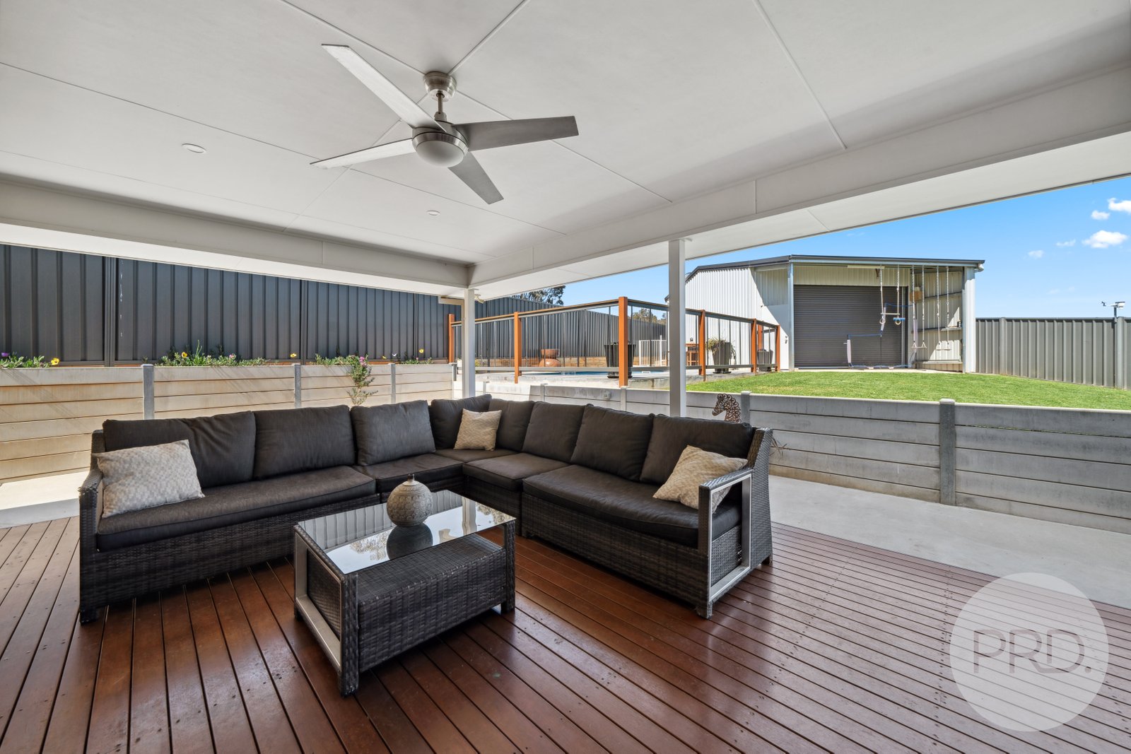 5 Warrock Place BOURKELANDS 17