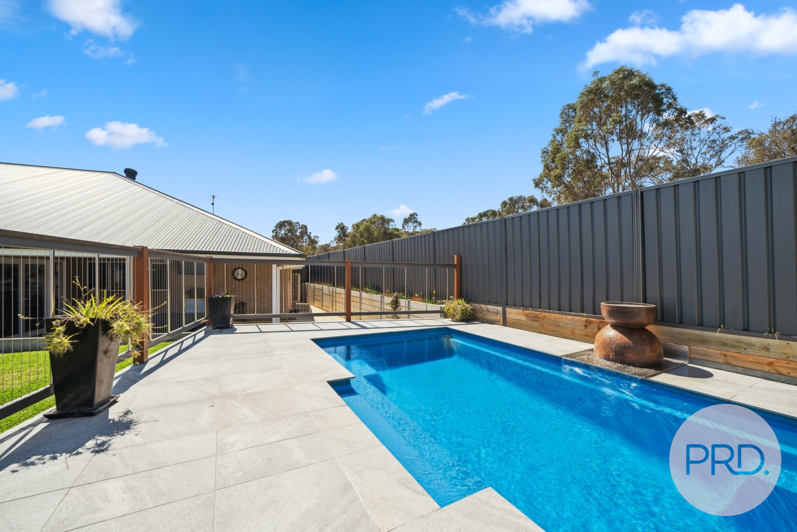 5 Warrock Place BOURKELANDS 19