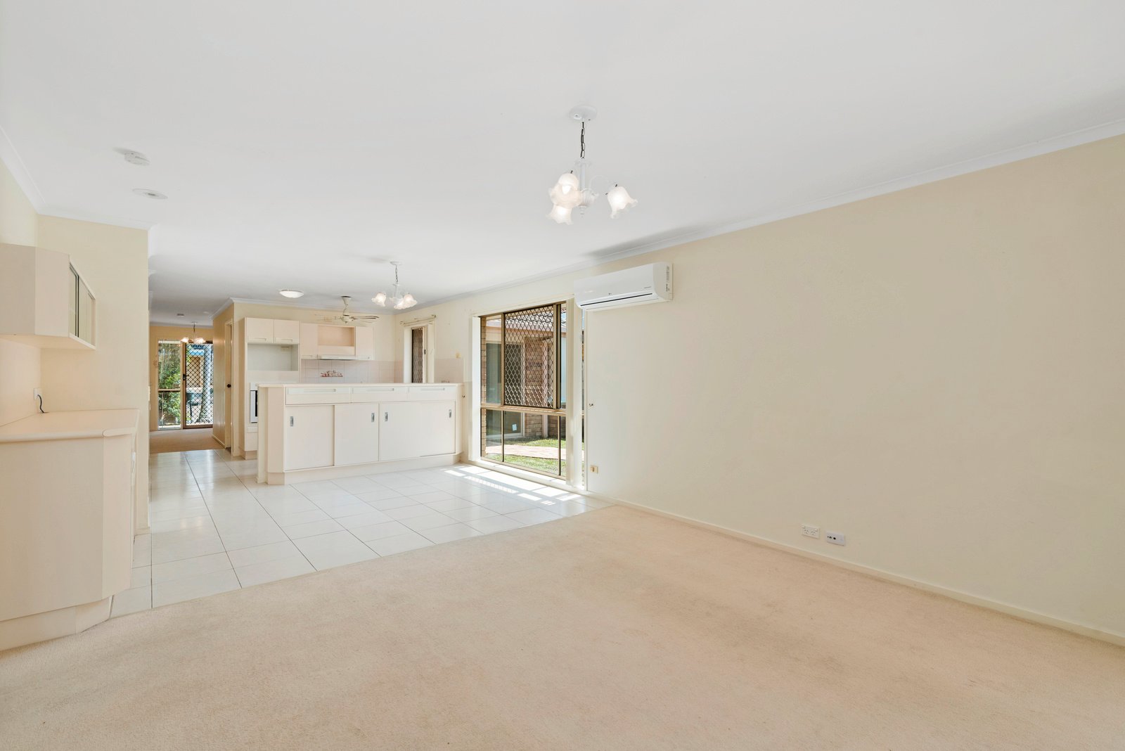 5 Waterdown Drive ELANORA 12