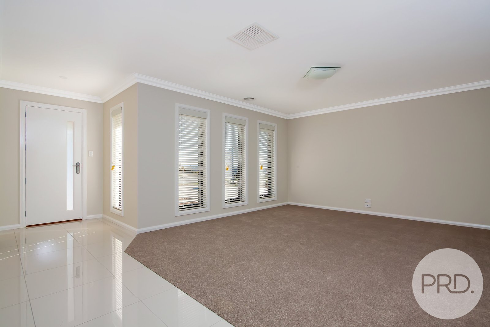 5 Watson Boulevard LLOYD 5