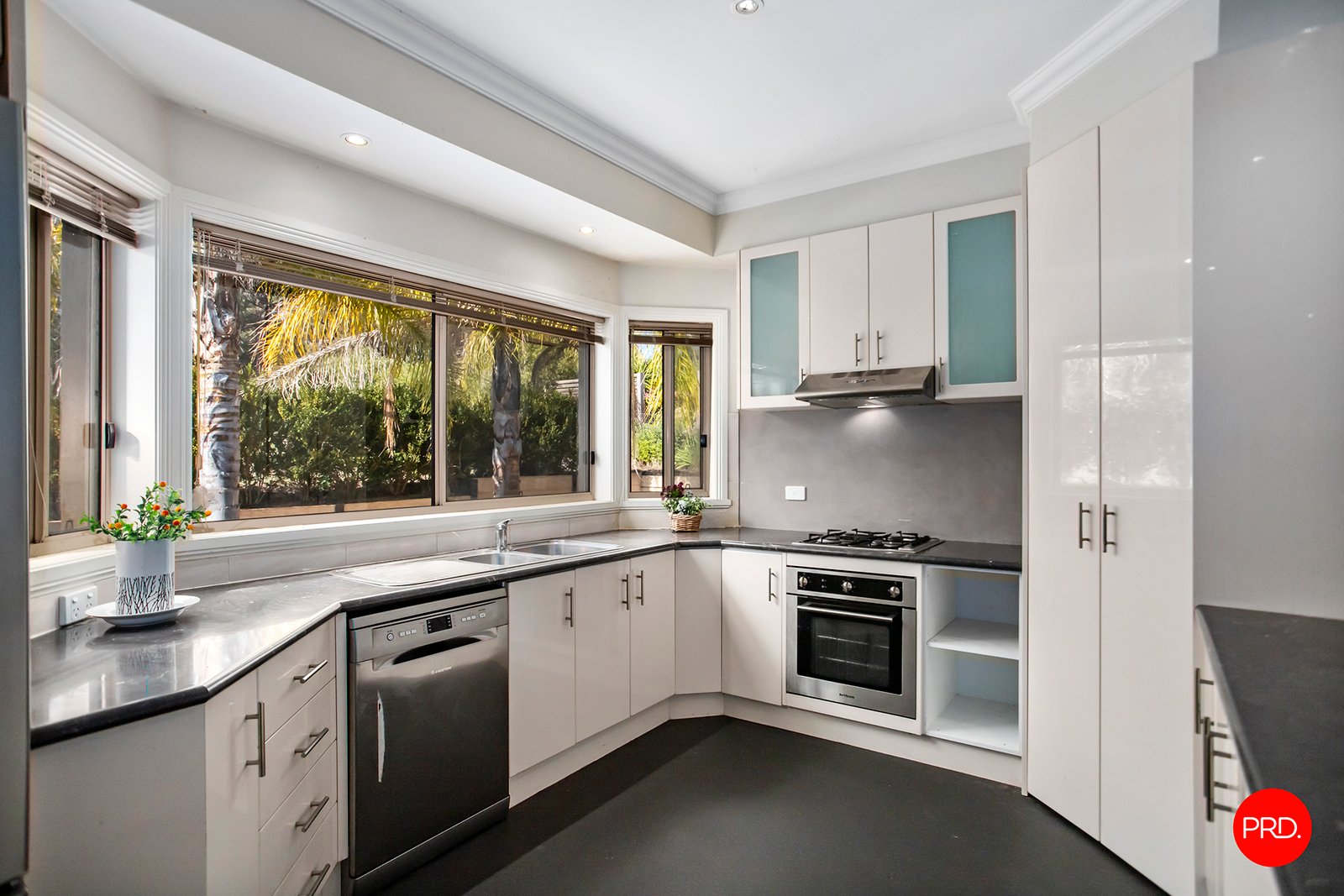 5 Wattle Drive HEATHCOTE 5