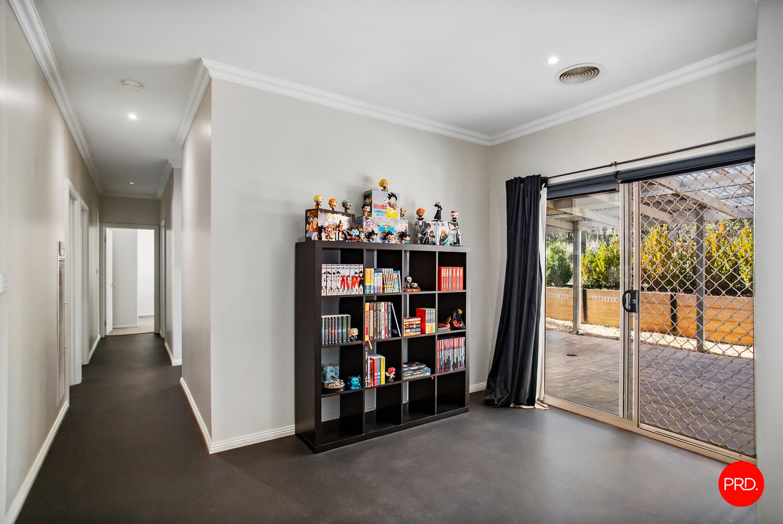 5 Wattle Drive HEATHCOTE 8