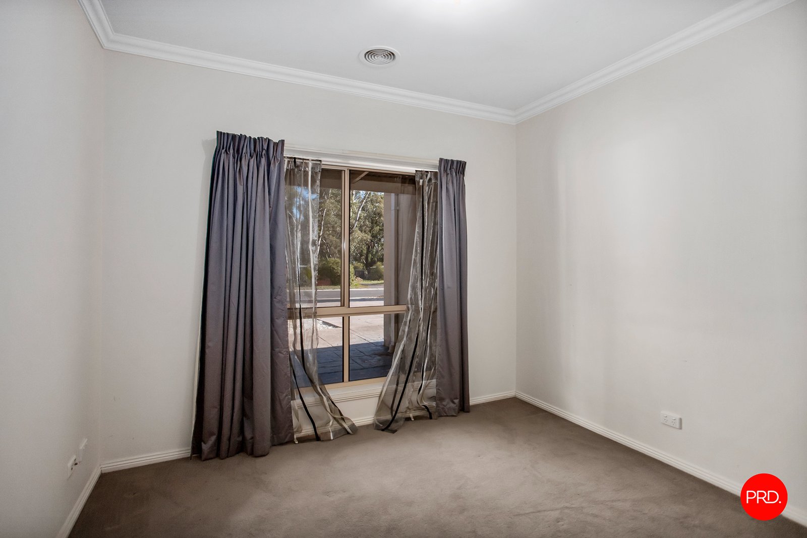 5 Wattle Drive HEATHCOTE 13