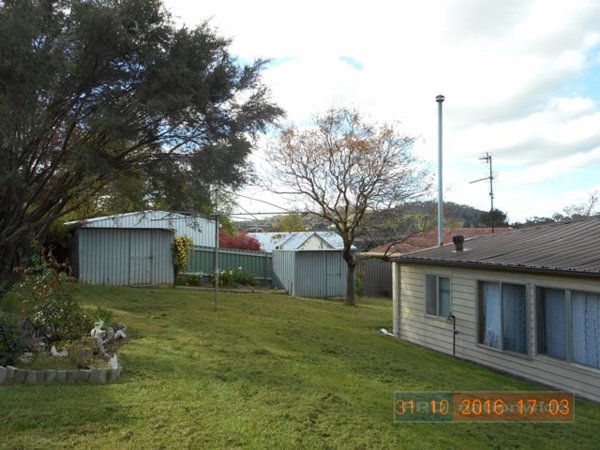 5 Wattle Street BATLOW 24