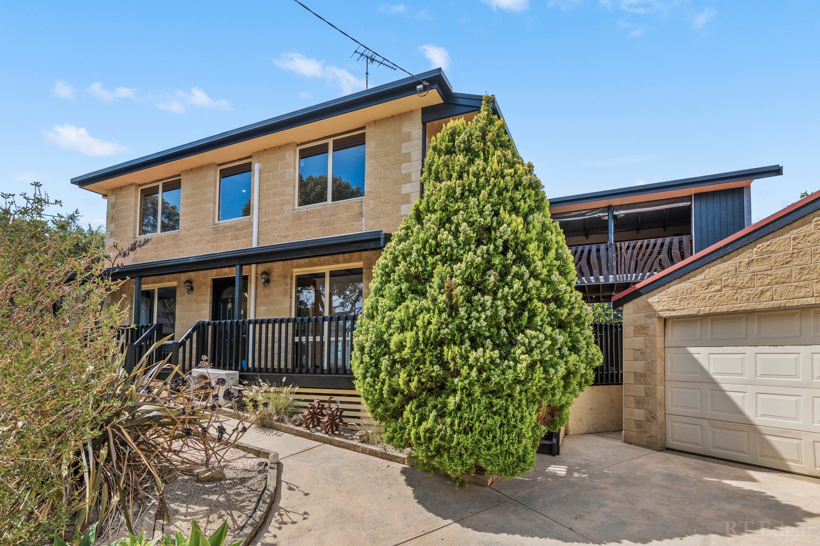 Real Estate and Property in 5 Westbury Court, Ocean Grove, VIC