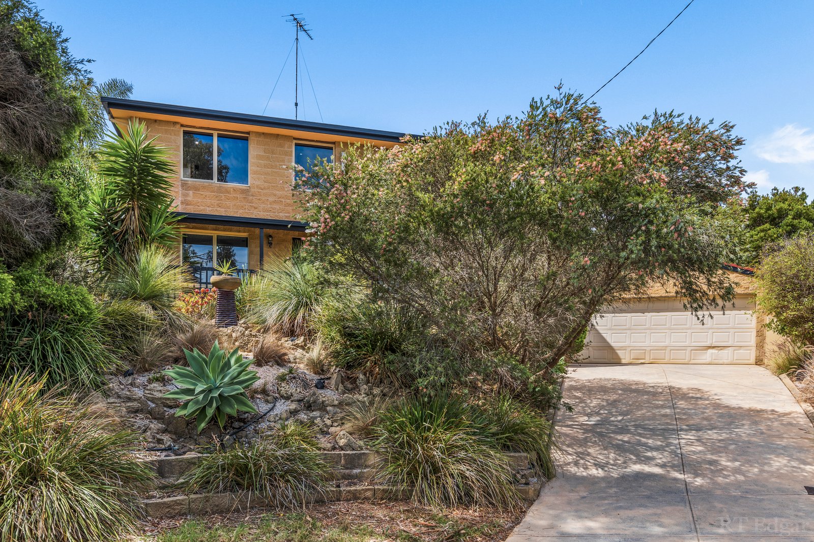 Real Estate and Property in 5 Westbury Court, Ocean Grove, VIC