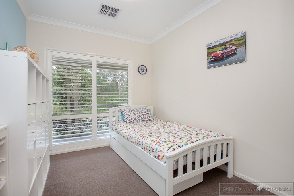 5 Whipbird Place THORNTON 18
