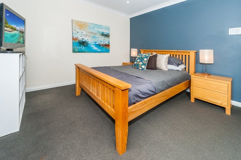 5 Wiggins Street BOTANY 18