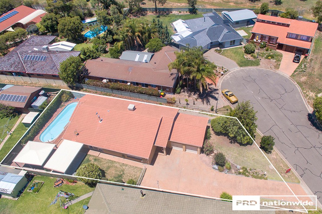 5 Wilga Place TAMWORTH 21