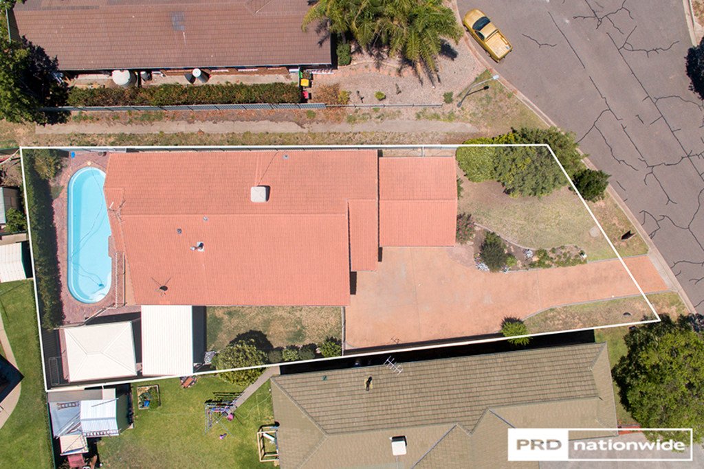 5 Wilga Place TAMWORTH 23