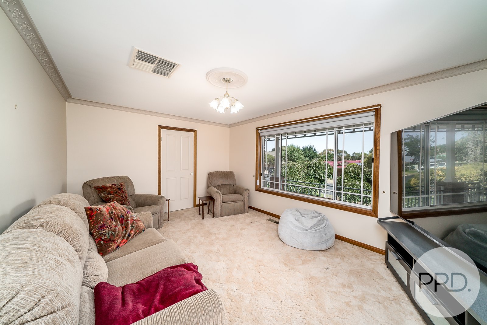 5 Wilgoma Street BOURKELANDS 2