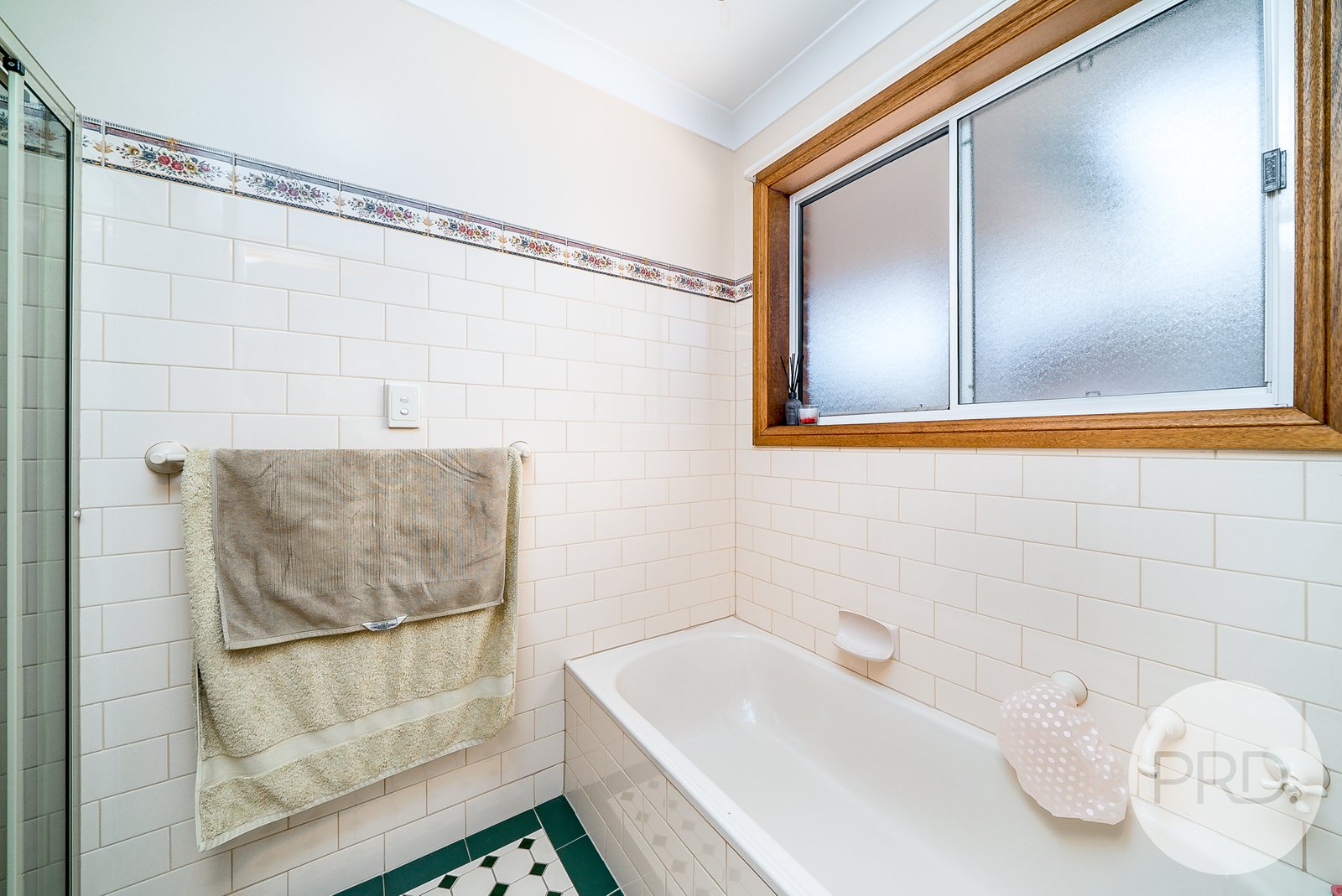 5 Wilgoma Street BOURKELANDS 12