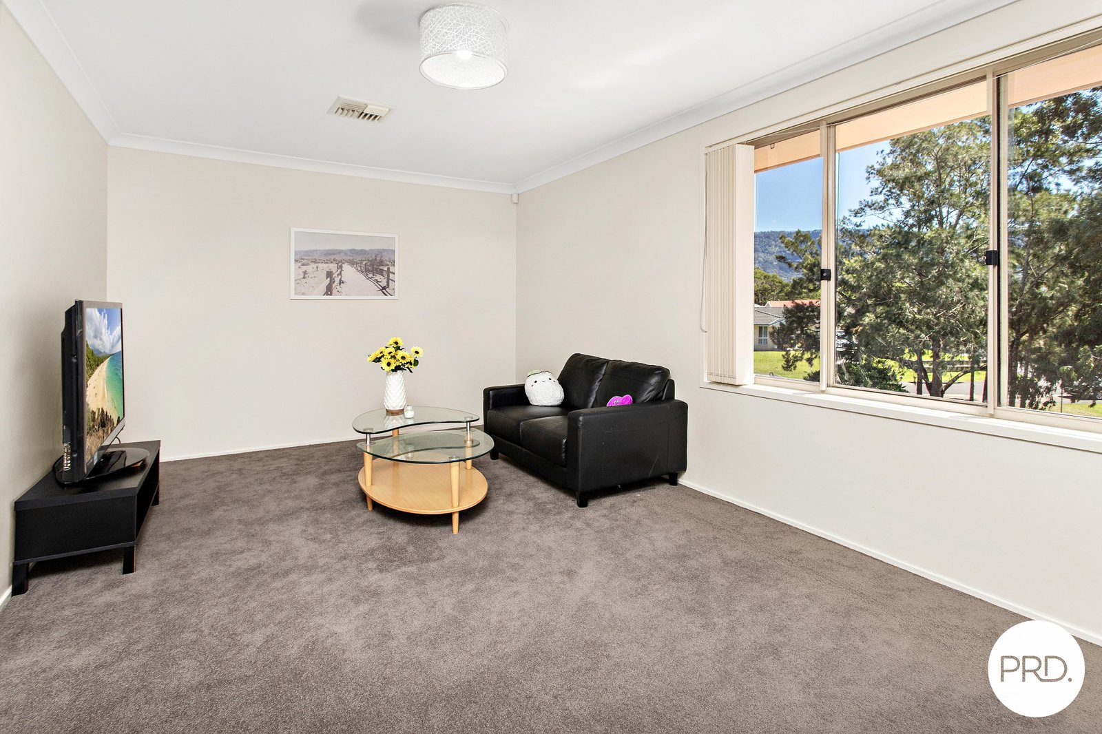 5 Winnilong Way HORSLEY 5