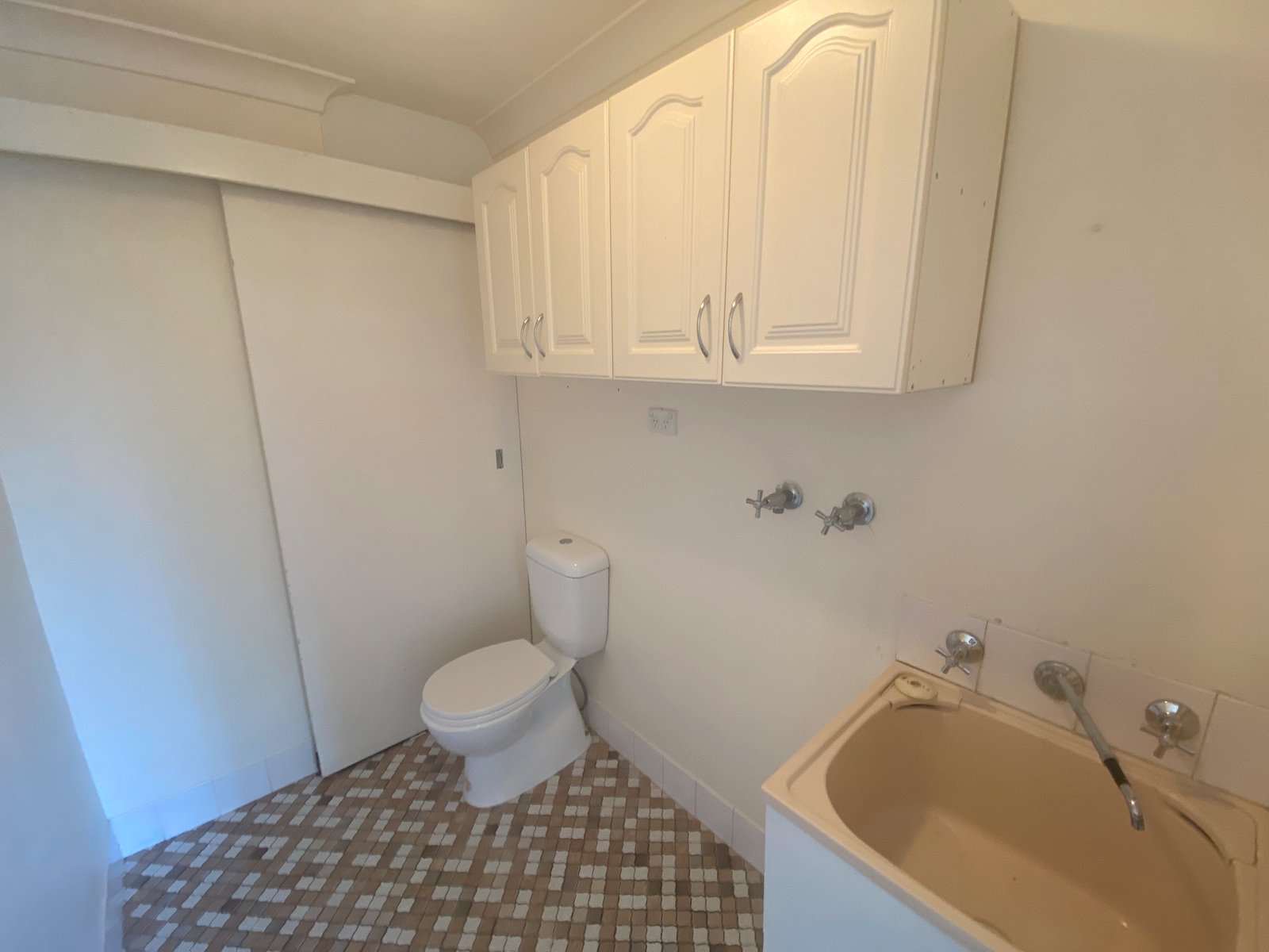5 Woodhill Place TAMWORTH 5