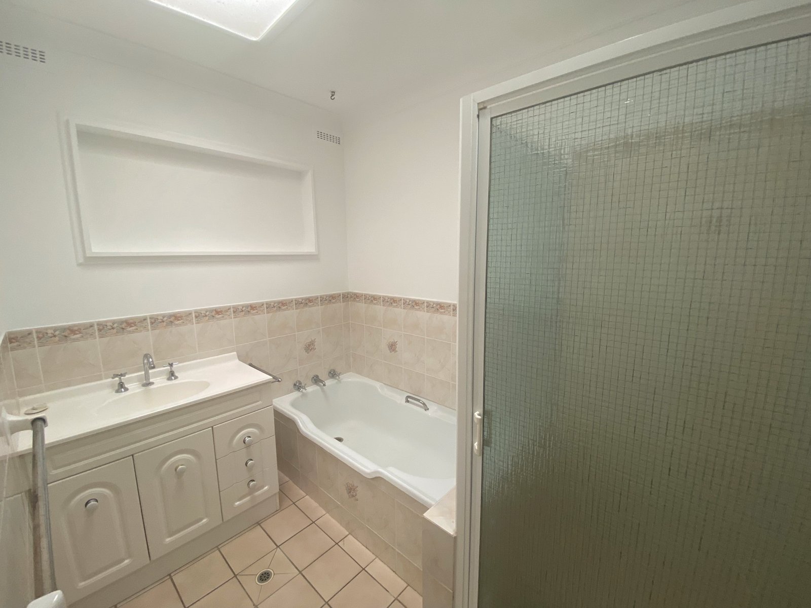 5 Woodhill Place TAMWORTH 7