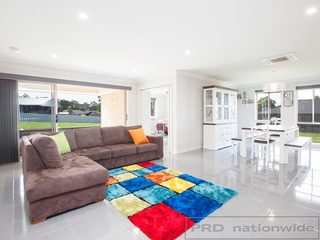 5 Woodlands Drive WESTON 15