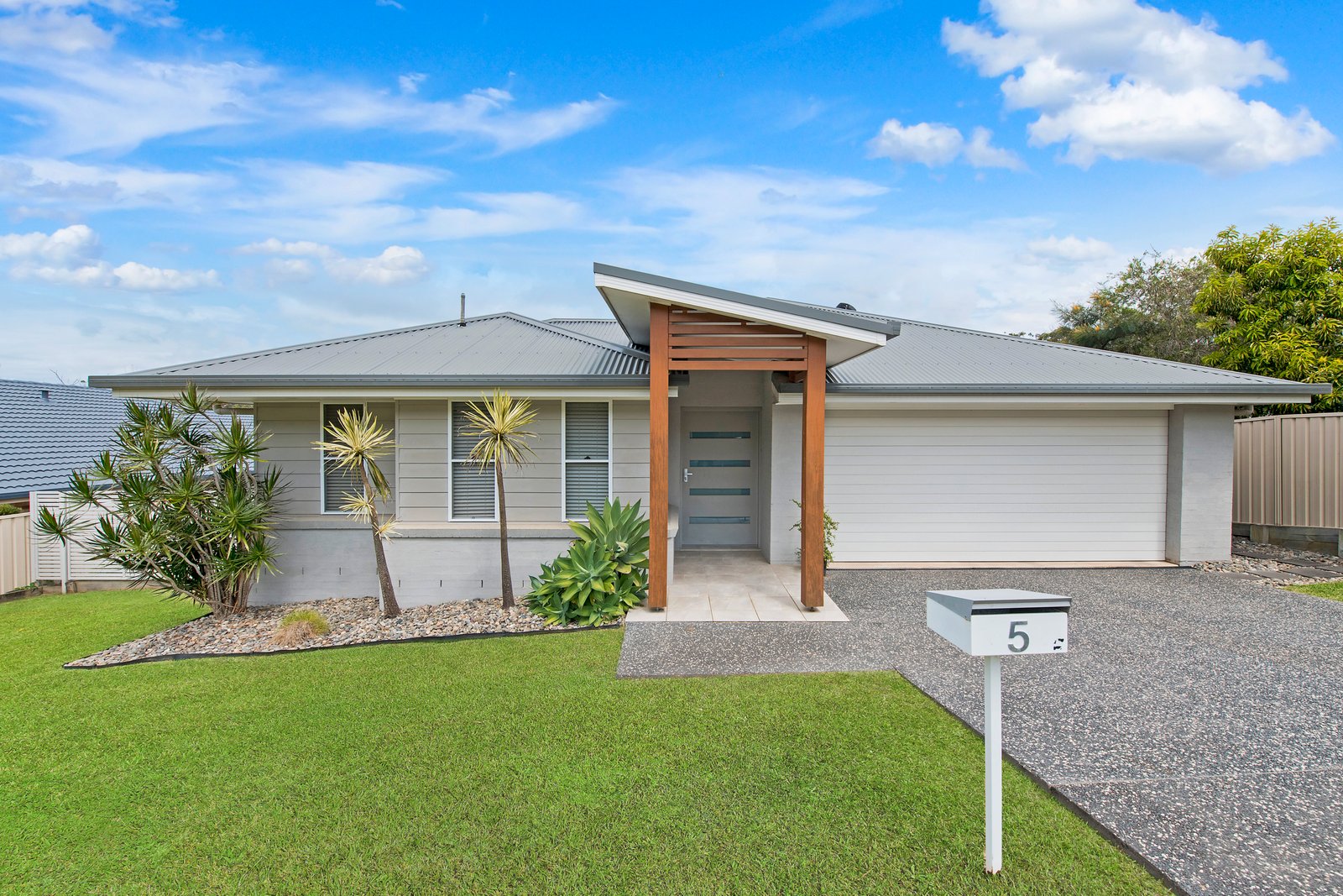 5 Wren Close KEW 1