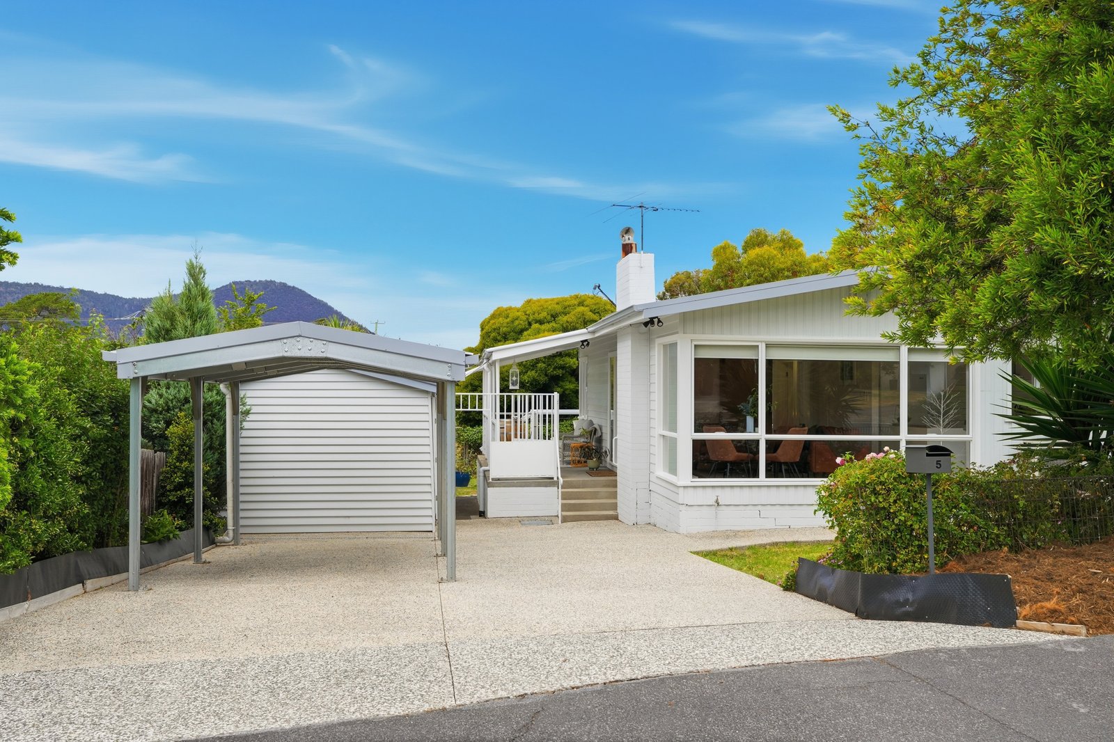 5 Wyralla Court AUSTINS FERRY 19