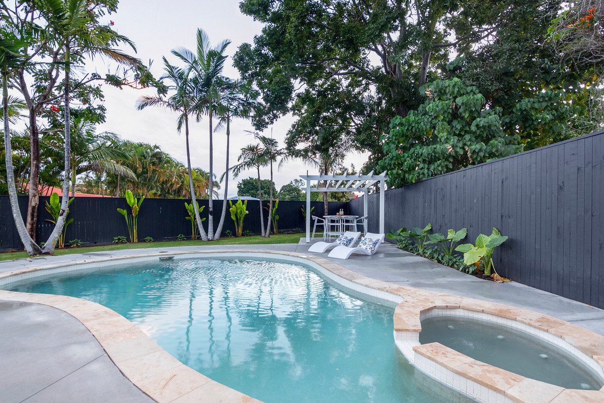 5 Yalgoo Court Mermaid Waters 35