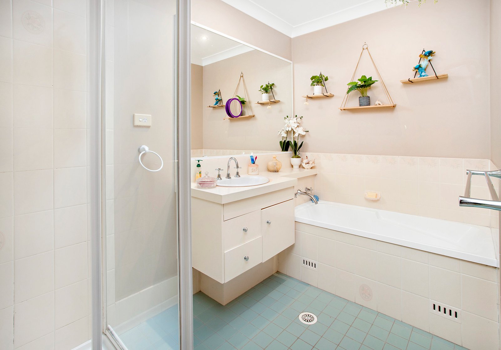 5 Yeldah Drive HORSLEY 4