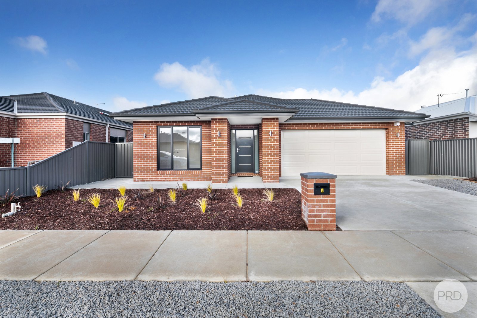 5 Zircon Street ALFREDTON 1