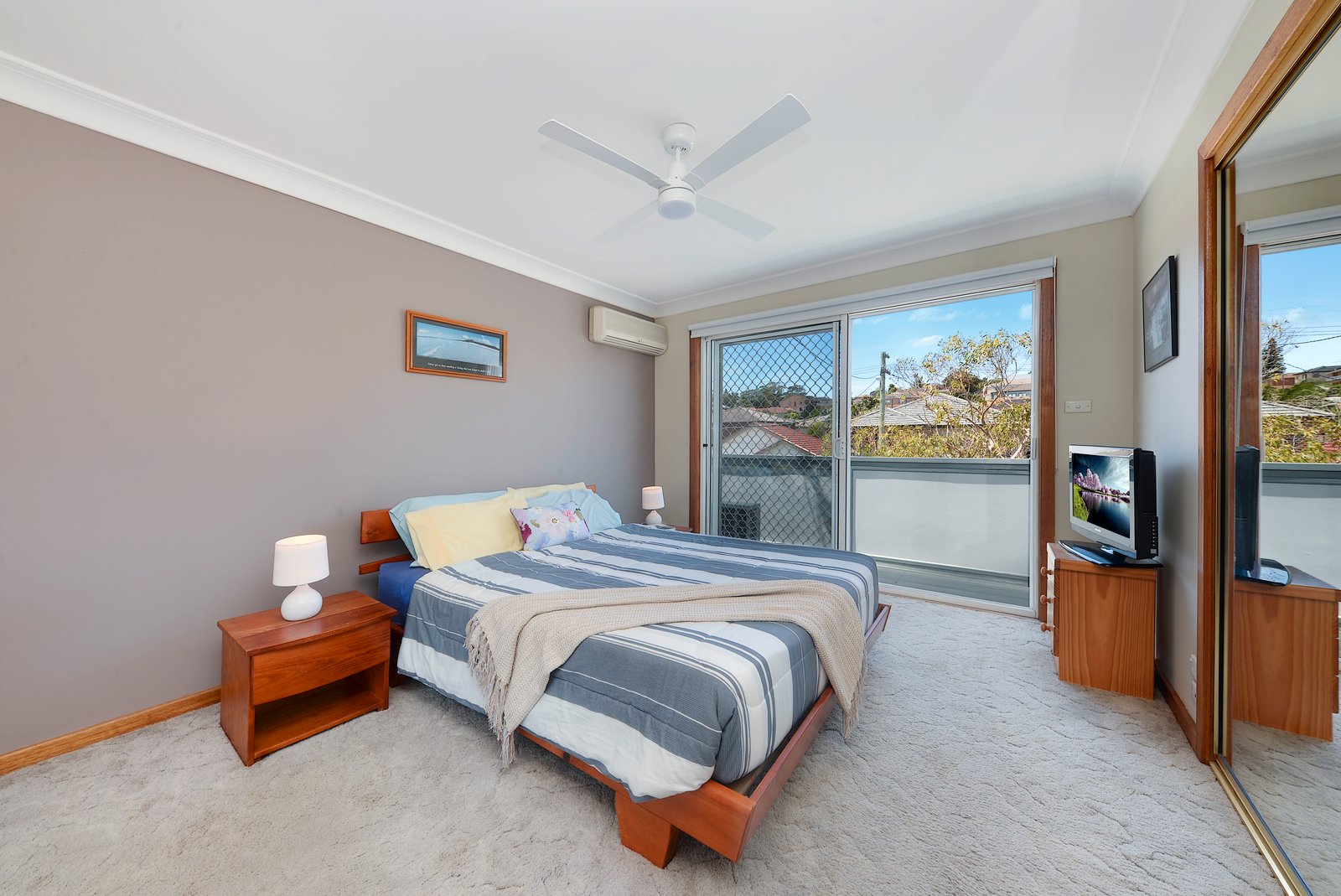 50 & 50A Cooper Street MAROUBRA 6