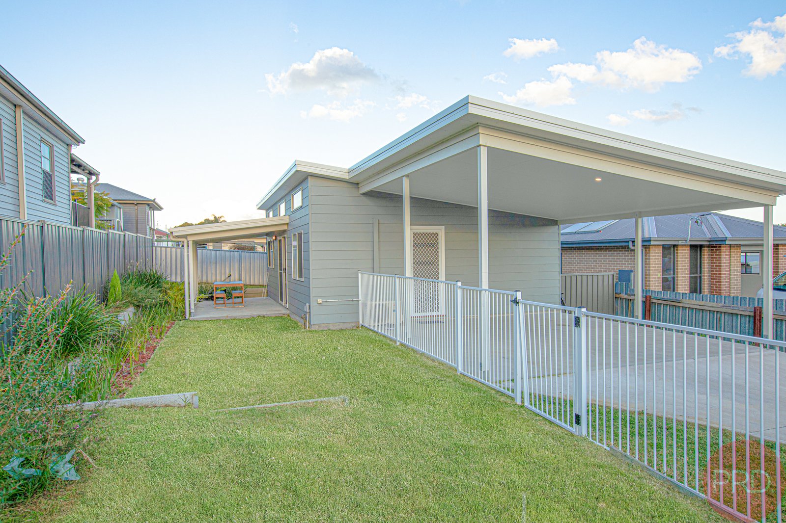 50 & 50A Thomas Street TELARAH 12