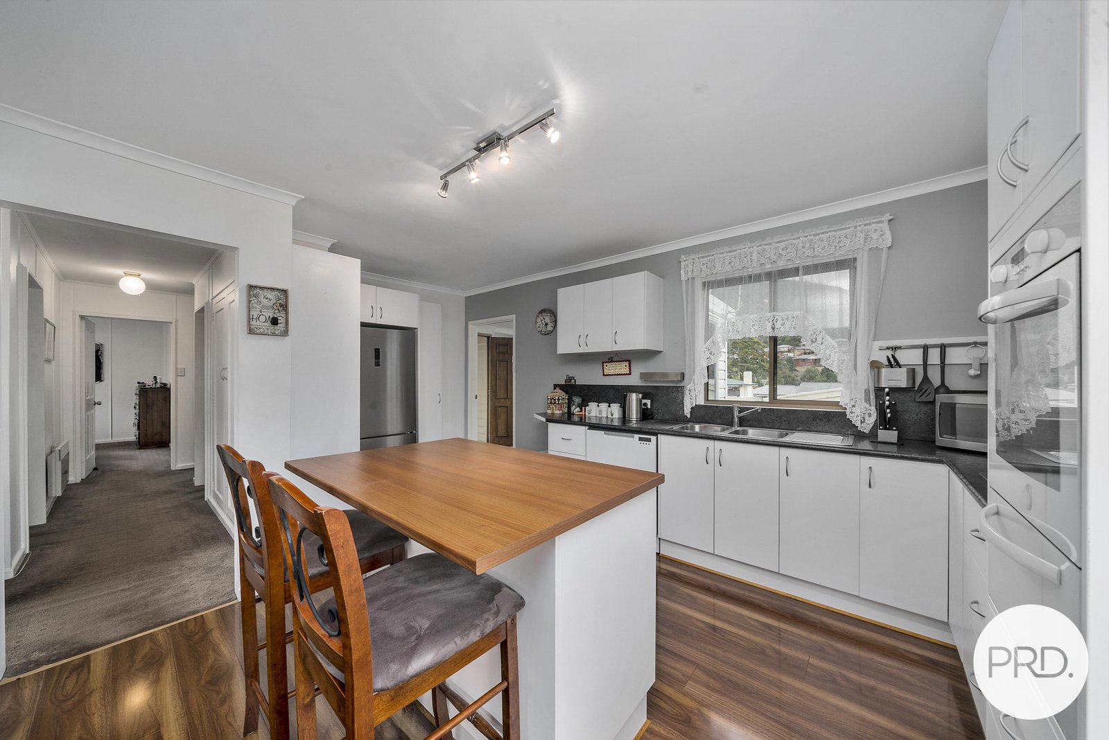 50 Allunga Road CHIGWELL 8