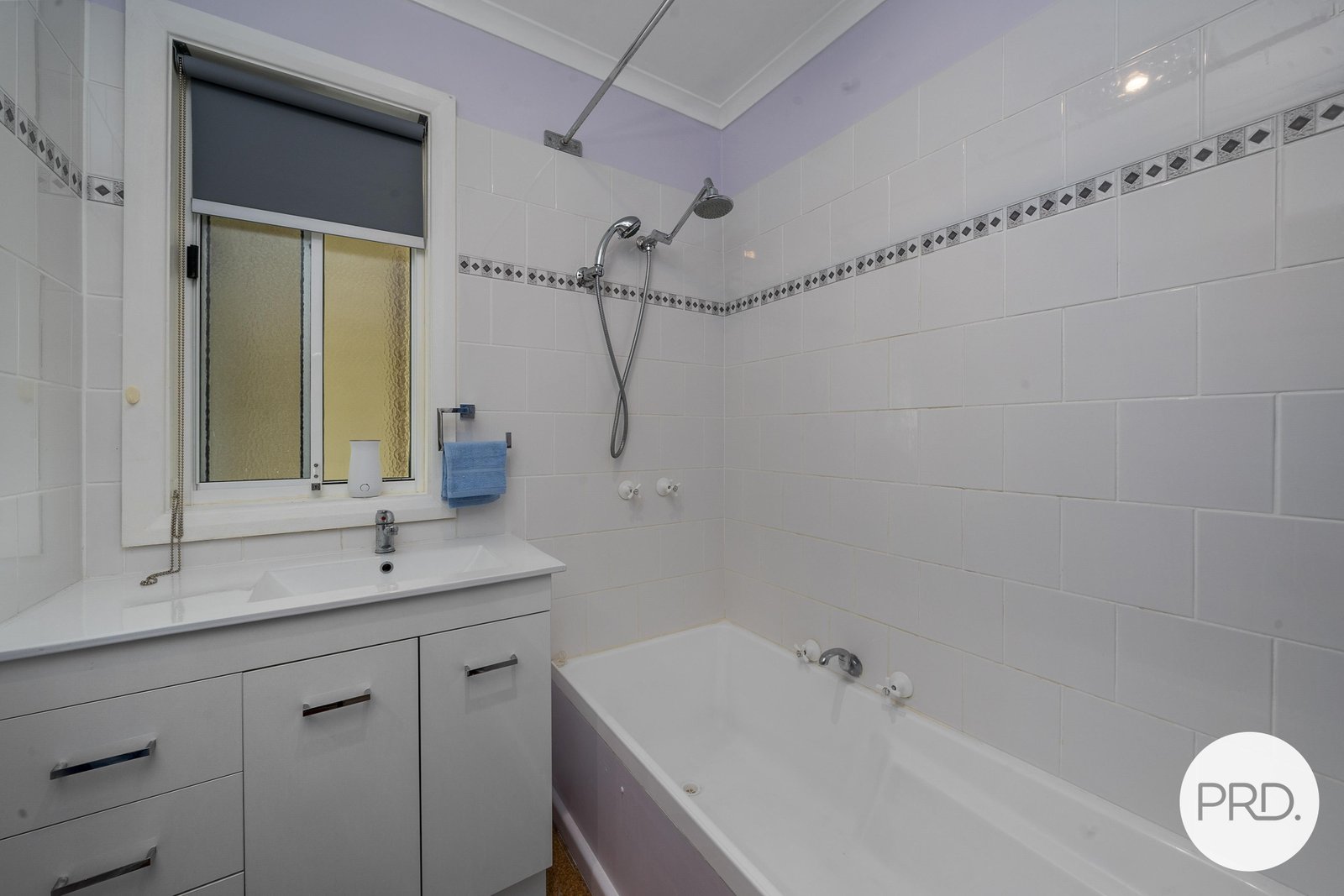 50 Allunga Road CHIGWELL 12