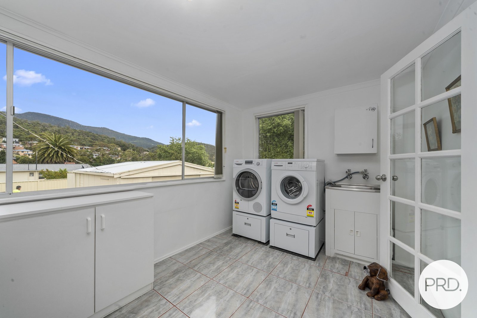 50 Allunga Road CHIGWELL 14