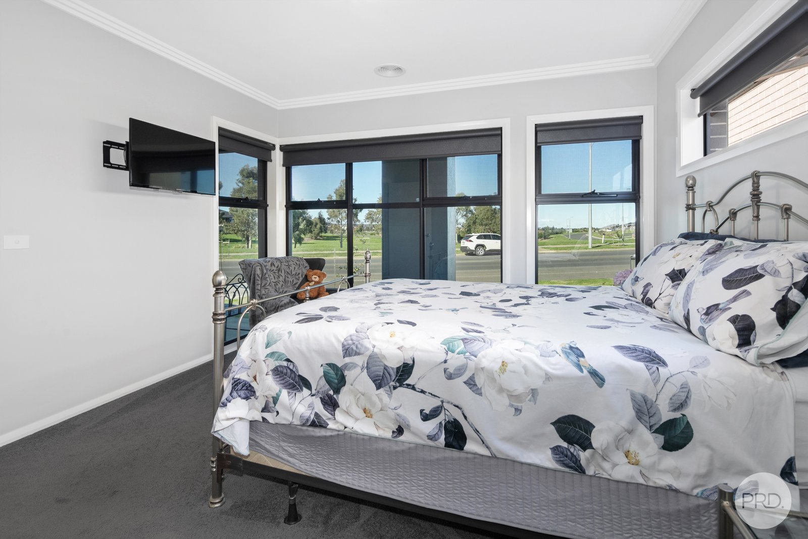 50 Ascot Gardens Drive DELACOMBE 5