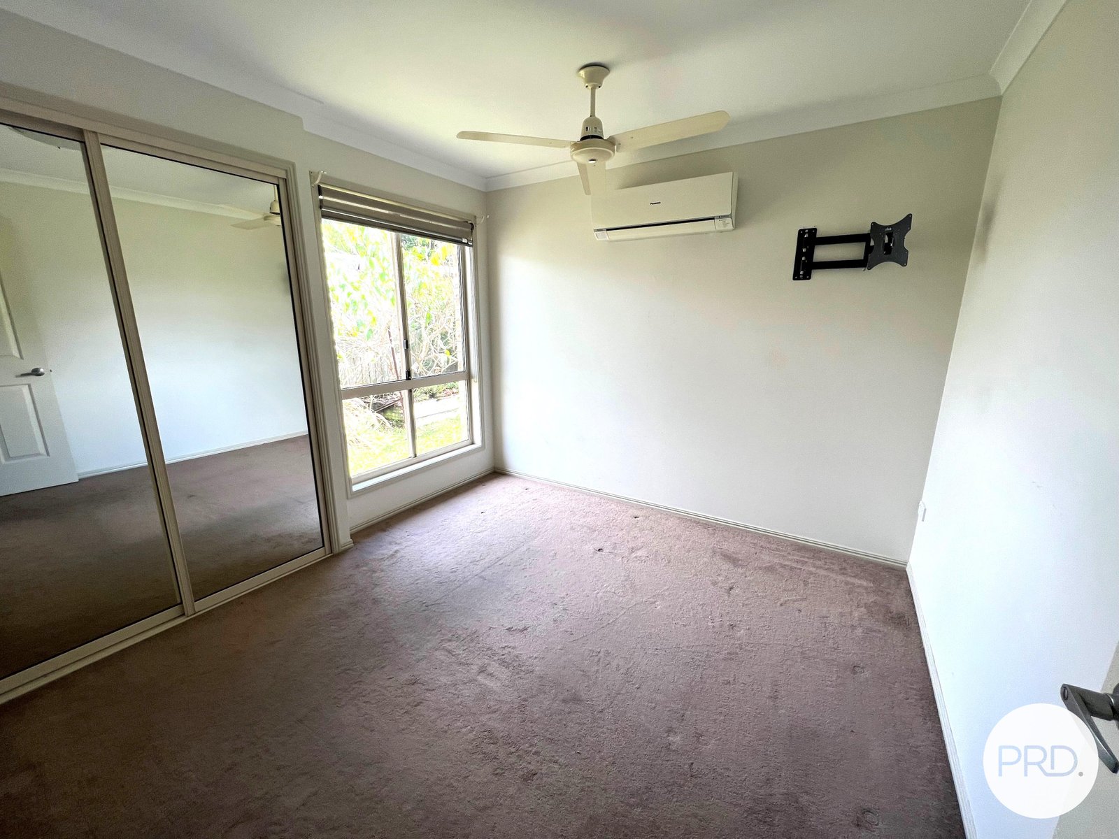 50 Bauhinia Street BOYNE ISLAND 8