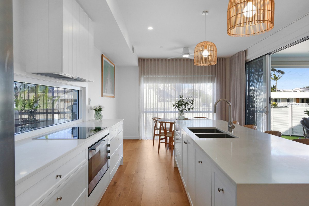 50 Bluejay Street BURLEIGH WATERS 7