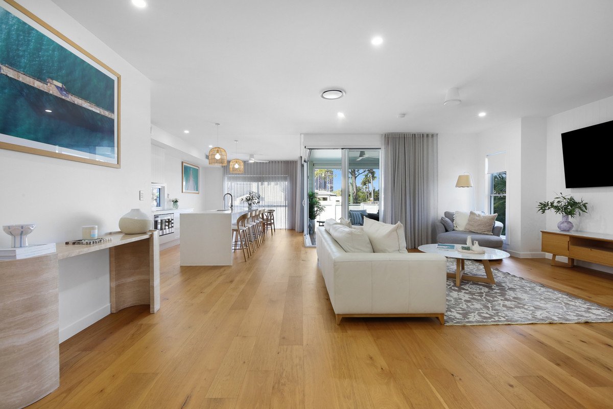 50 Bluejay Street BURLEIGH WATERS 9