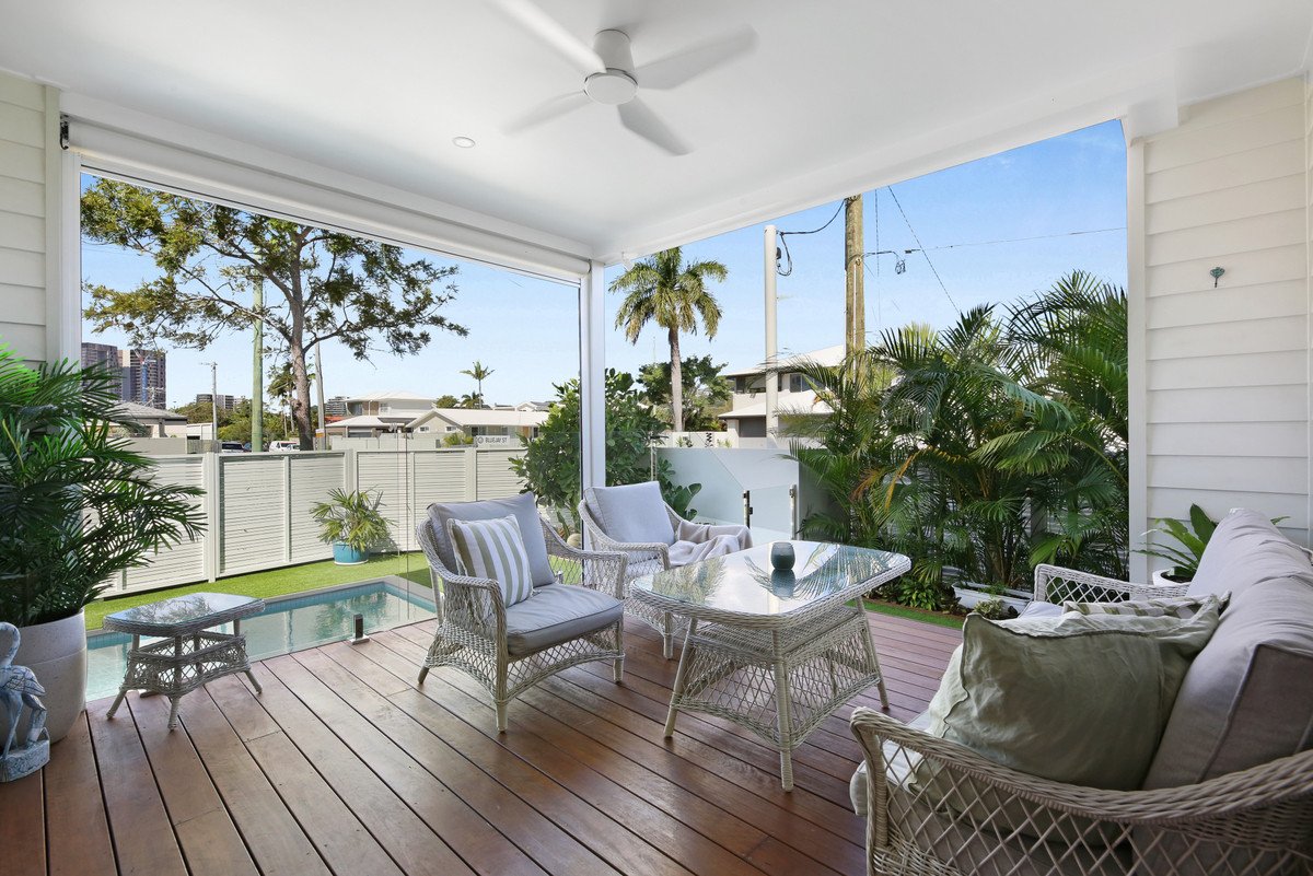 50 Bluejay Street BURLEIGH WATERS 24