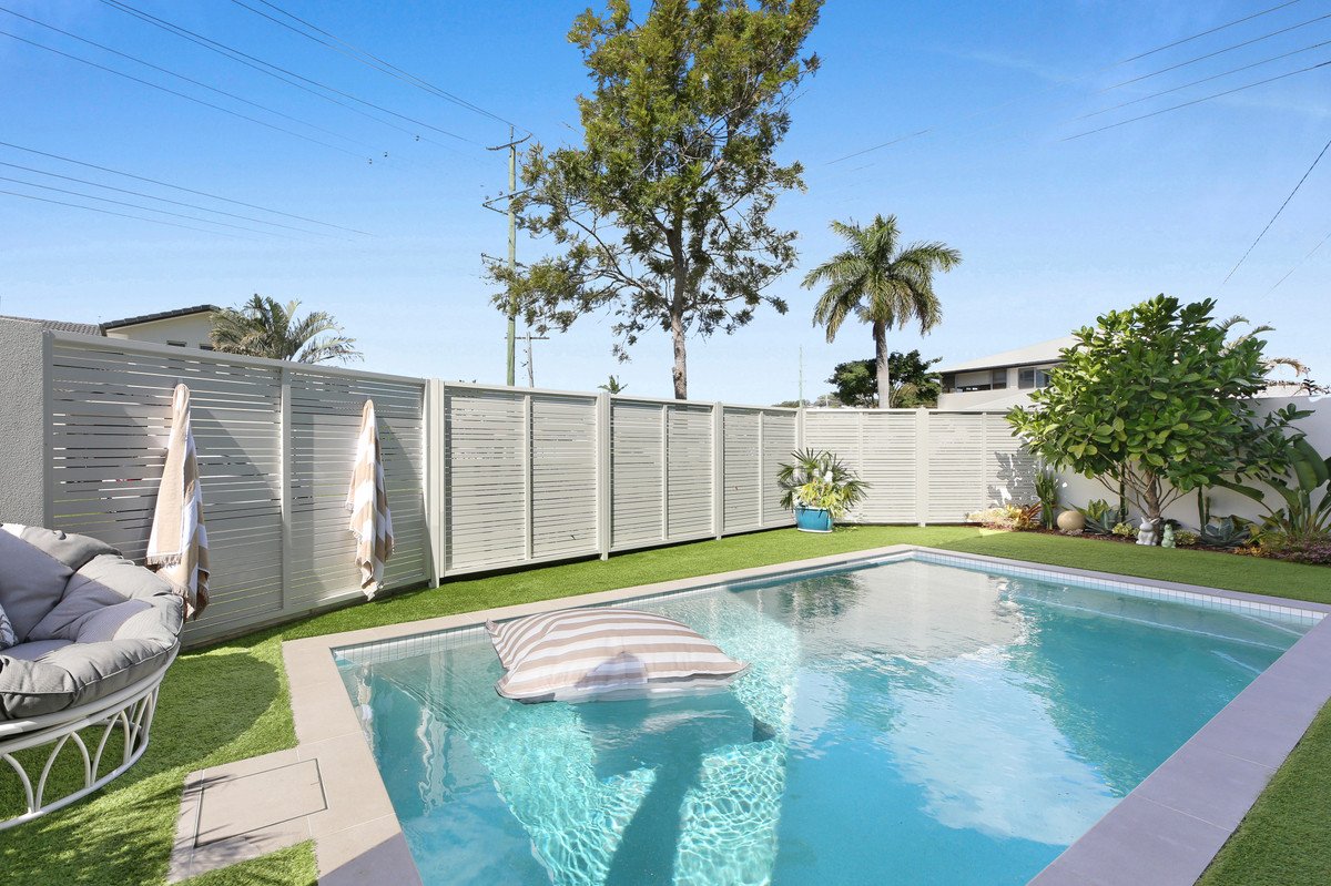 50 Bluejay Street BURLEIGH WATERS 26