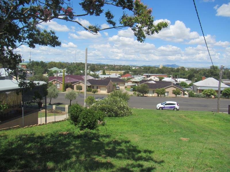50 Carthage Street TAMWORTH 2