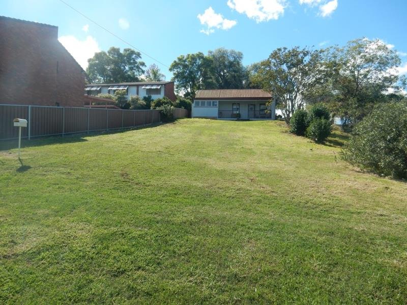 50 Carthage Street TAMWORTH 8