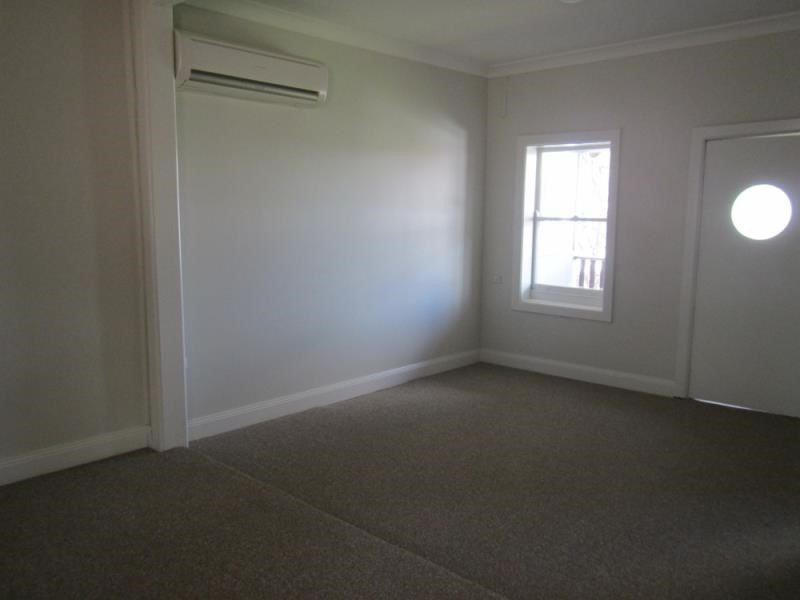 50 Carthage Street TAMWORTH 4
