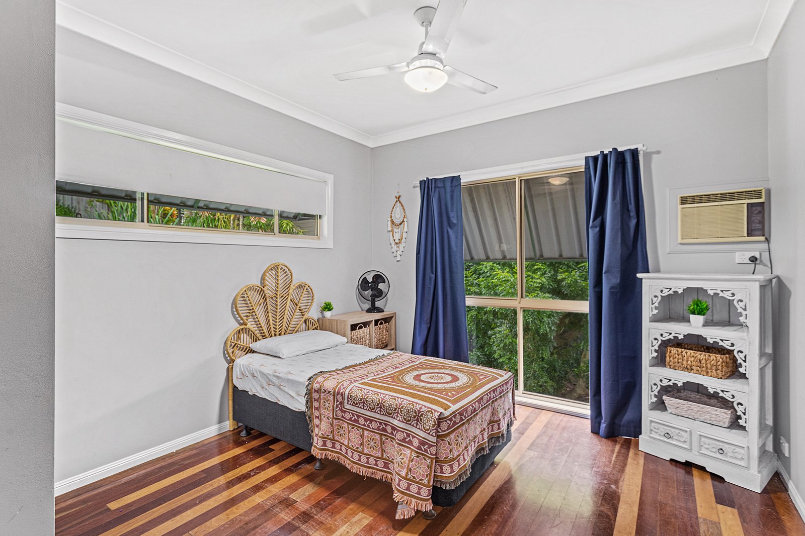 50 Country Road CANNONVALE 12