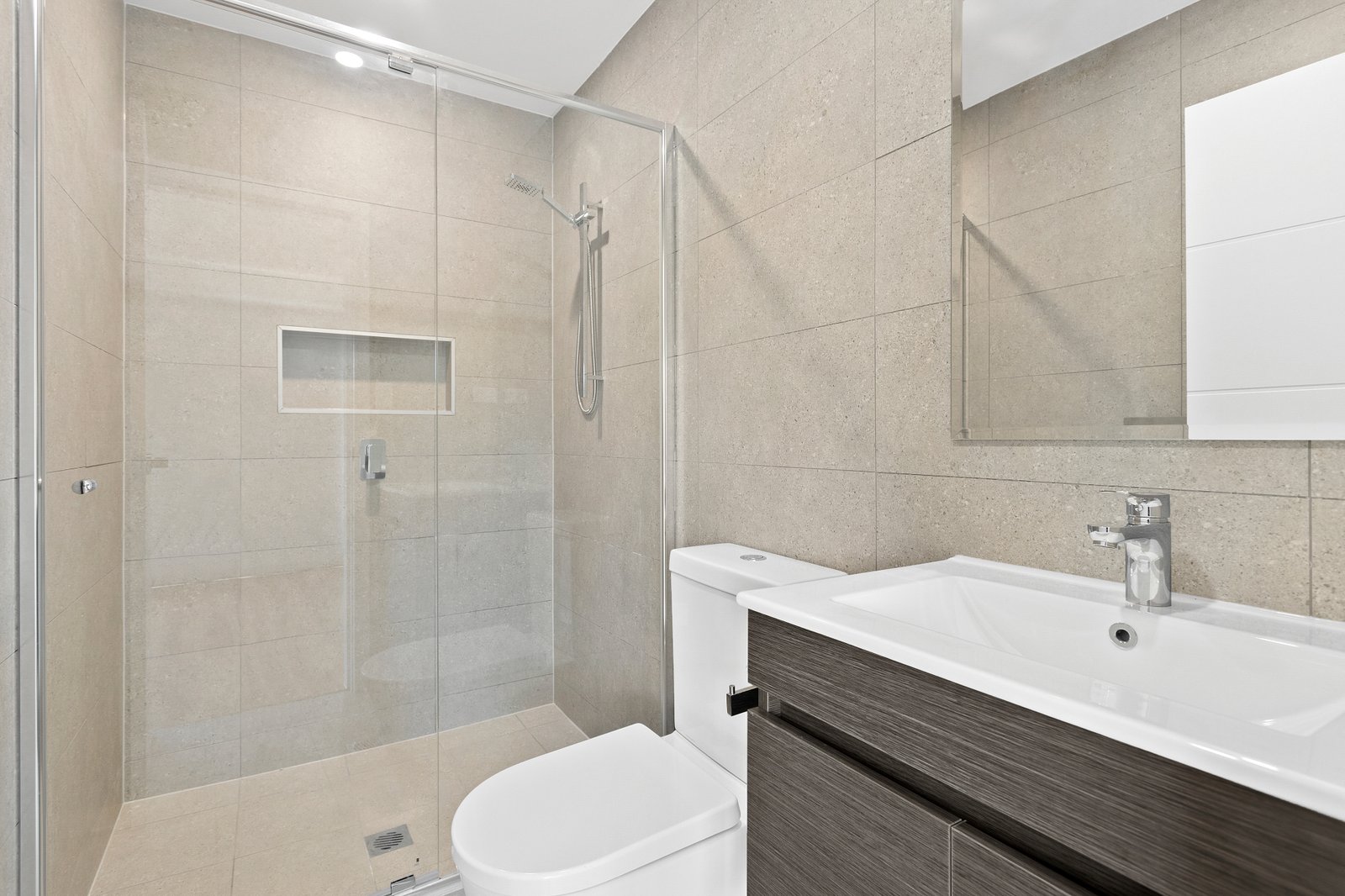 50 Crepe Myrtle Circuit AVONDALE 5