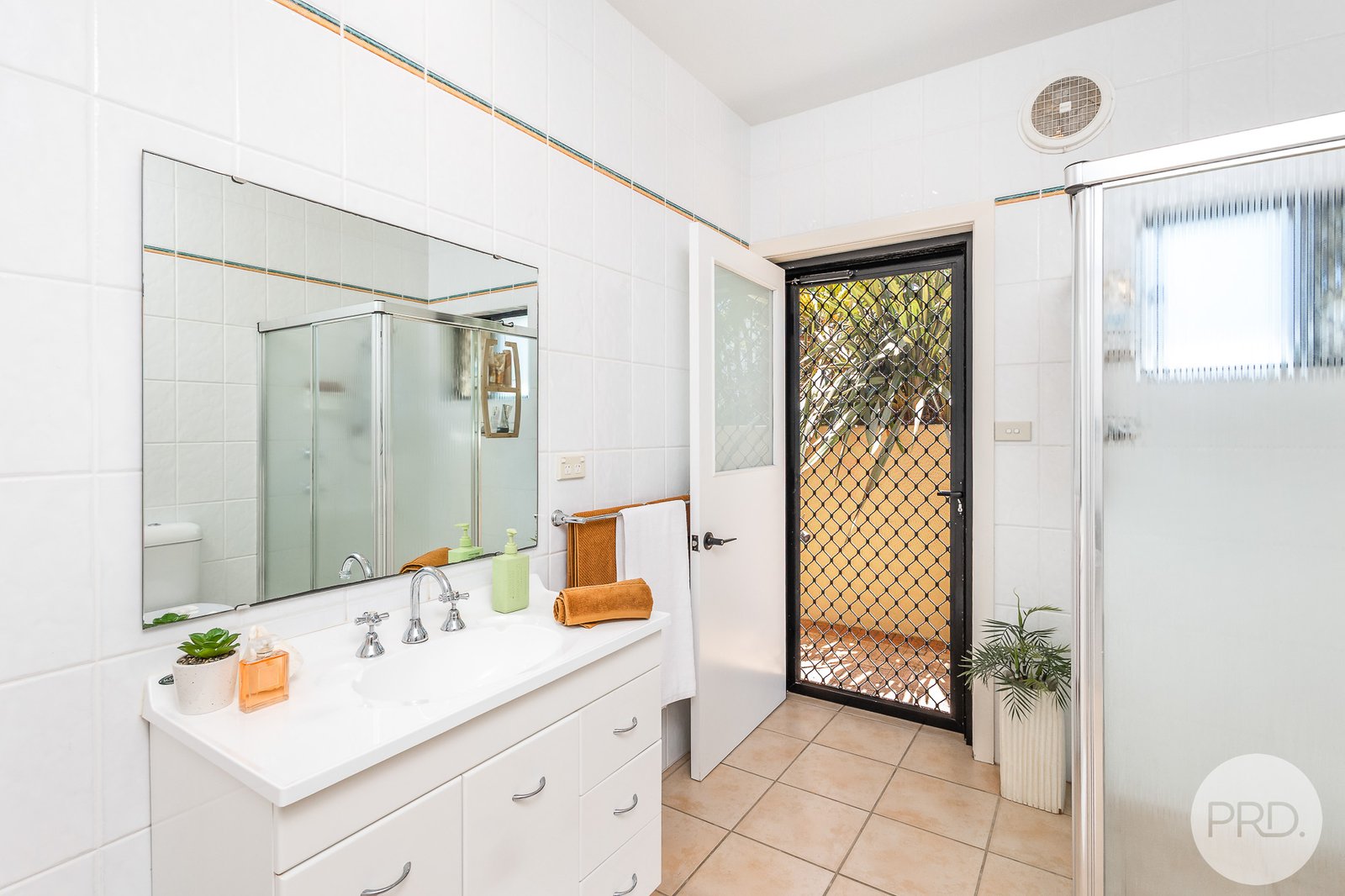 50 Danalene Parade CORLETTE 33