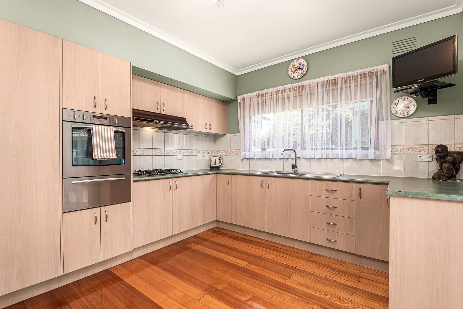 Real Estate and Property in 50 Eley Road, Burwood, VIC