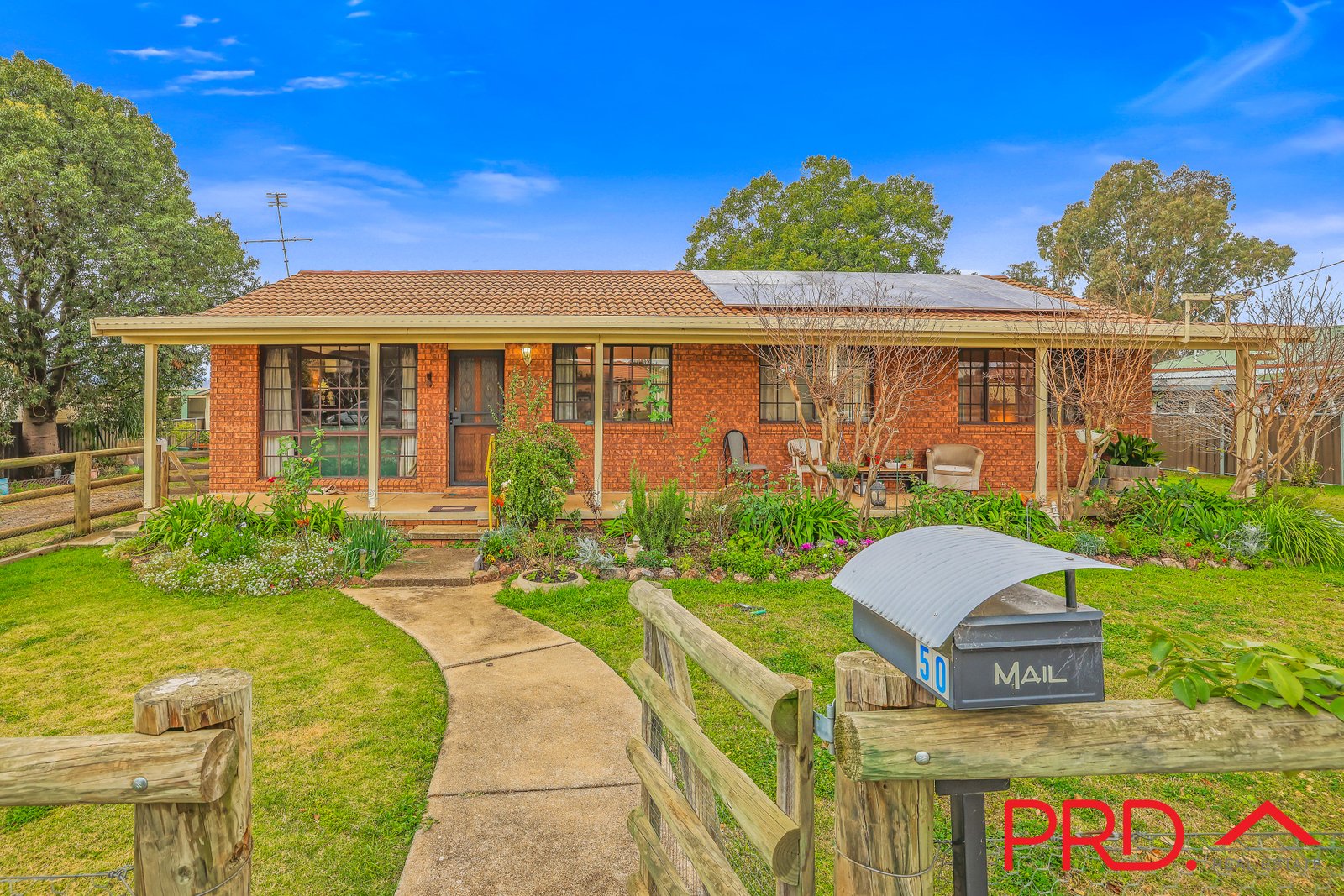 50 Flinders Street TAMWORTH 4