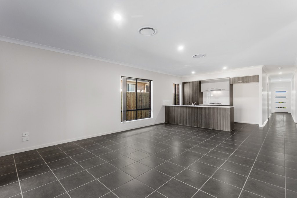 50 Gilmour Street MANGO HILL 2
