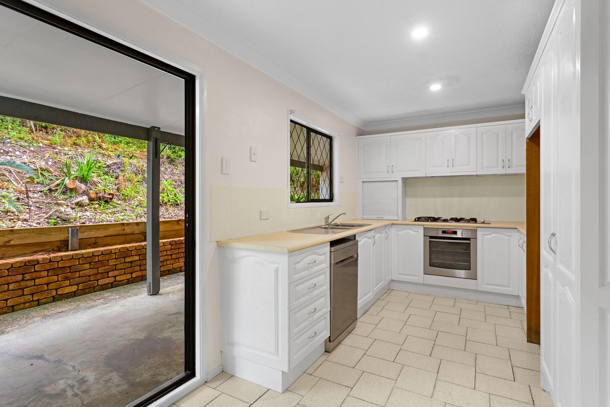 50 Goolabah Drive Tallebudgera 2